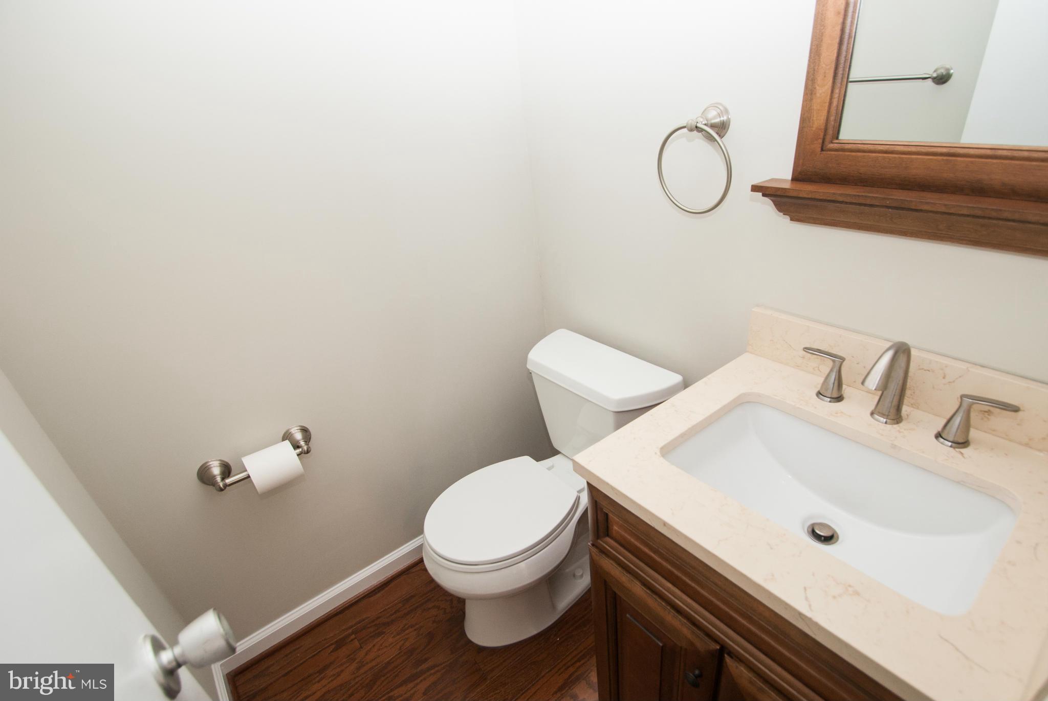 11663 Mediterranean Court Reston, VA 20190 - Photo 10 of 29 Bath