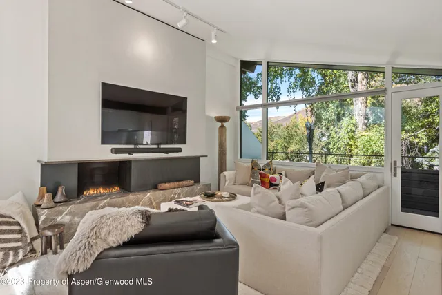 $35,000 | 1001 East Cooper Avenue, Unit 1, Aspen, CO 81611