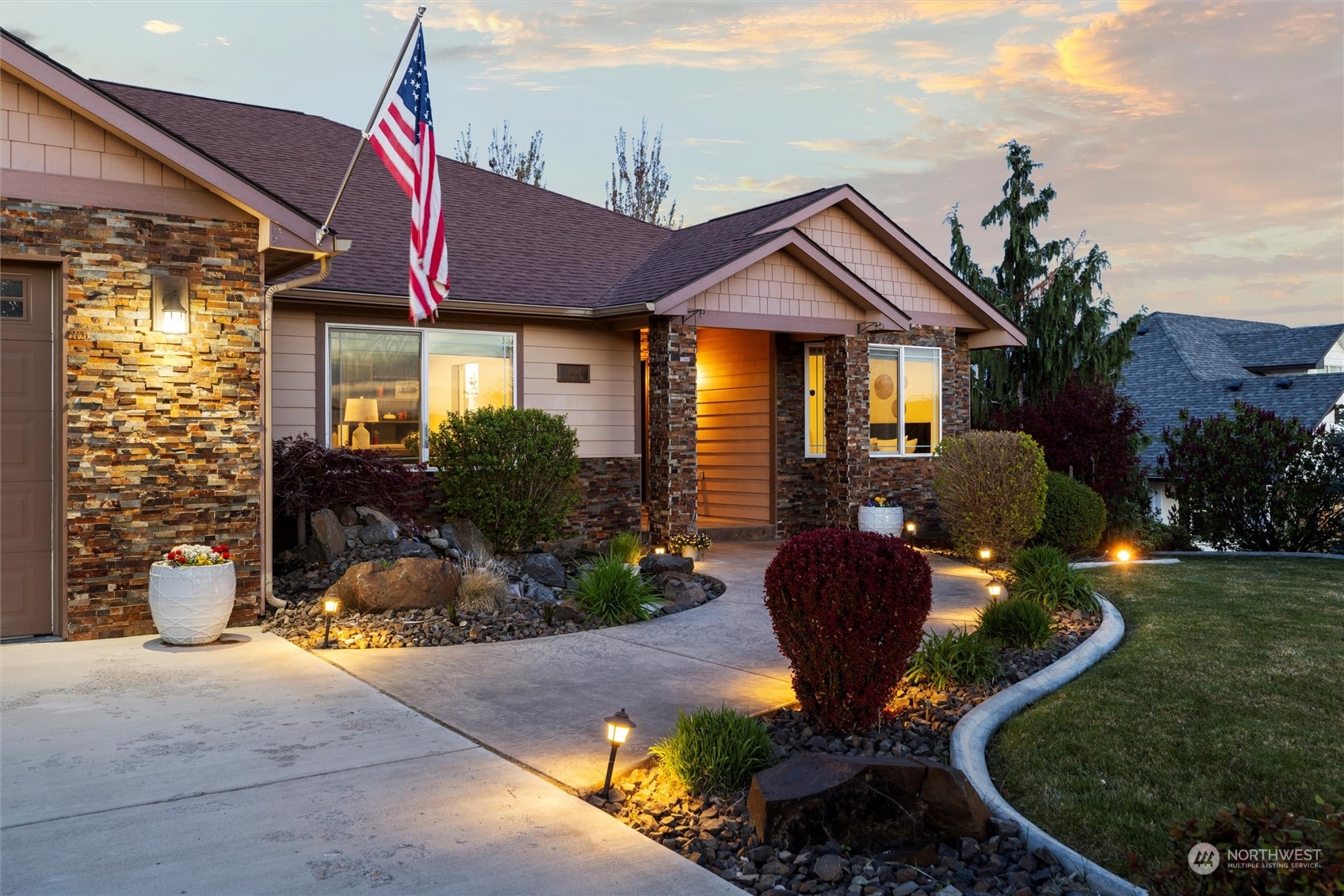 3821 North Clover Road Kennewick, WA 99338 - Photo 3 of 38 Gallery Image 3