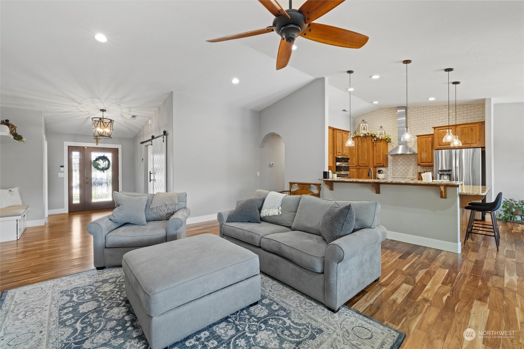 3821 North Clover Road Kennewick, WA 99338 - Photo 5 of 38 Gallery Image 5