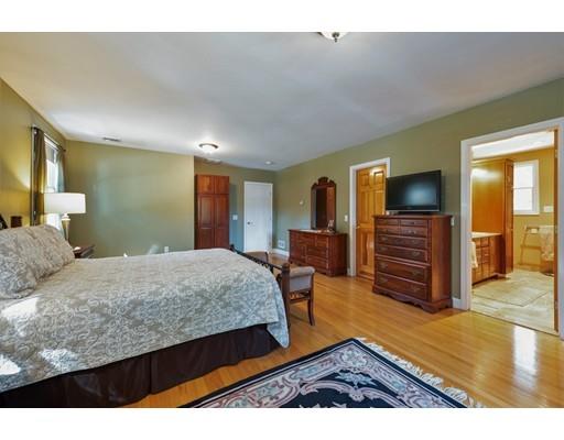 107 Spruce Road Norwood, MA 02062 - Photo 13 of 21 Gallery Image 13