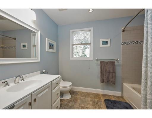 107 Spruce Road Norwood, MA 02062 - Photo 18 of 21 Gallery Image 18