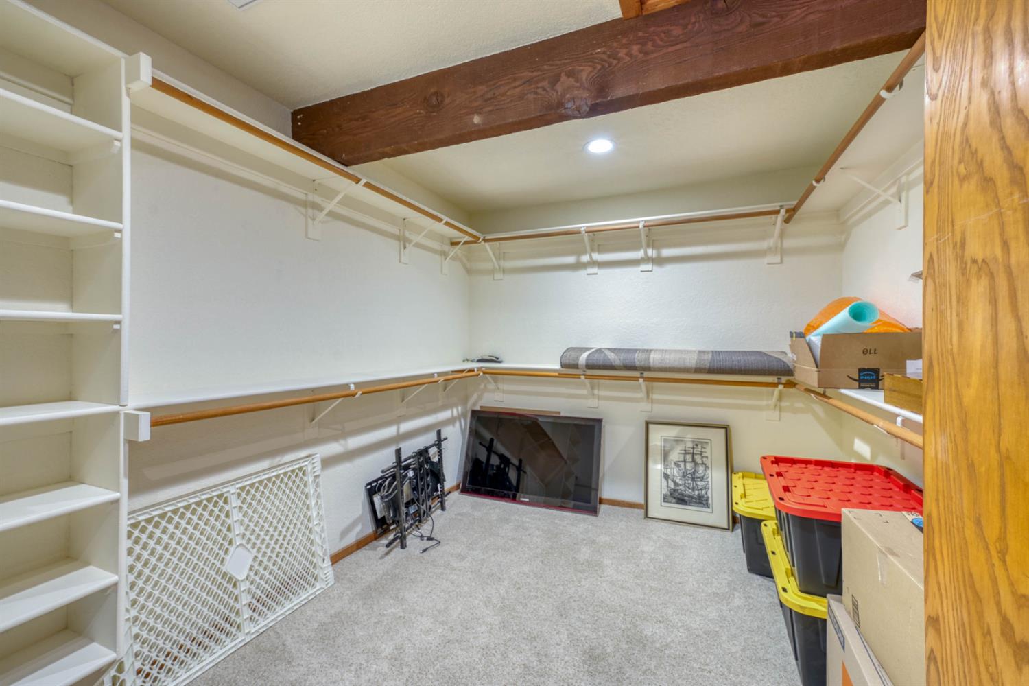 4578 Millerton Road Friant, CA 93626 - Photo 36 of 97 a utility room with dryer and washer