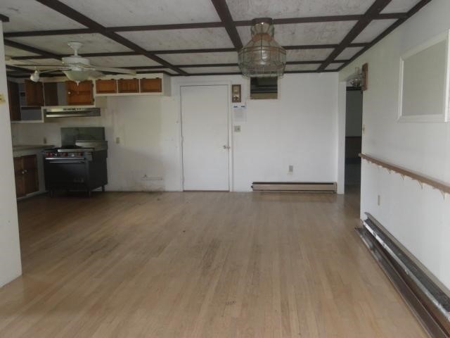 21425416-3.JPG