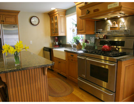 105 Commerford Road Concord, MA 01742 - Photo 11 of 18 Gallery Image 11