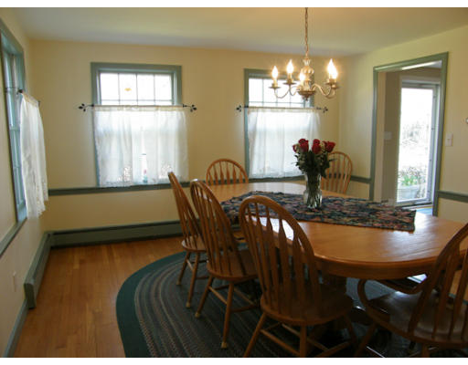 105 Commerford Road Concord, MA 01742 - Photo 12 of 18 Gallery Image 12