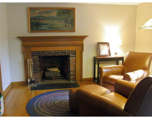 105 Commerford Road Concord, MA 01742 - Photo 5 of 18 Gallery Image 5