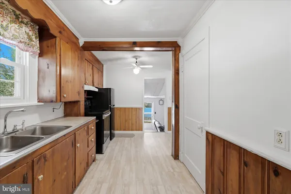 $320,000 | 510 North Pleasant Valley Road, Winchester, VA 22601