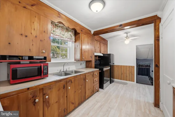 $320,000 | 510 North Pleasant Valley Road, Winchester, VA 22601