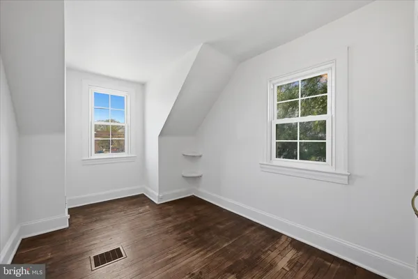 $320,000 | 510 North Pleasant Valley Road, Winchester, VA 22601