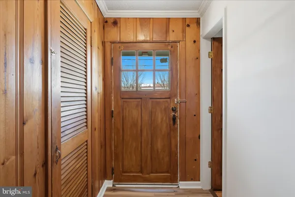 $320,000 | 510 North Pleasant Valley Road, Winchester, VA 22601