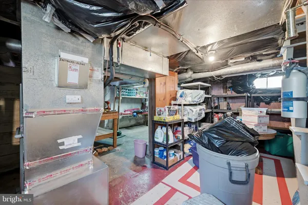 $320,000 | 510 North Pleasant Valley Road, Winchester, VA 22601