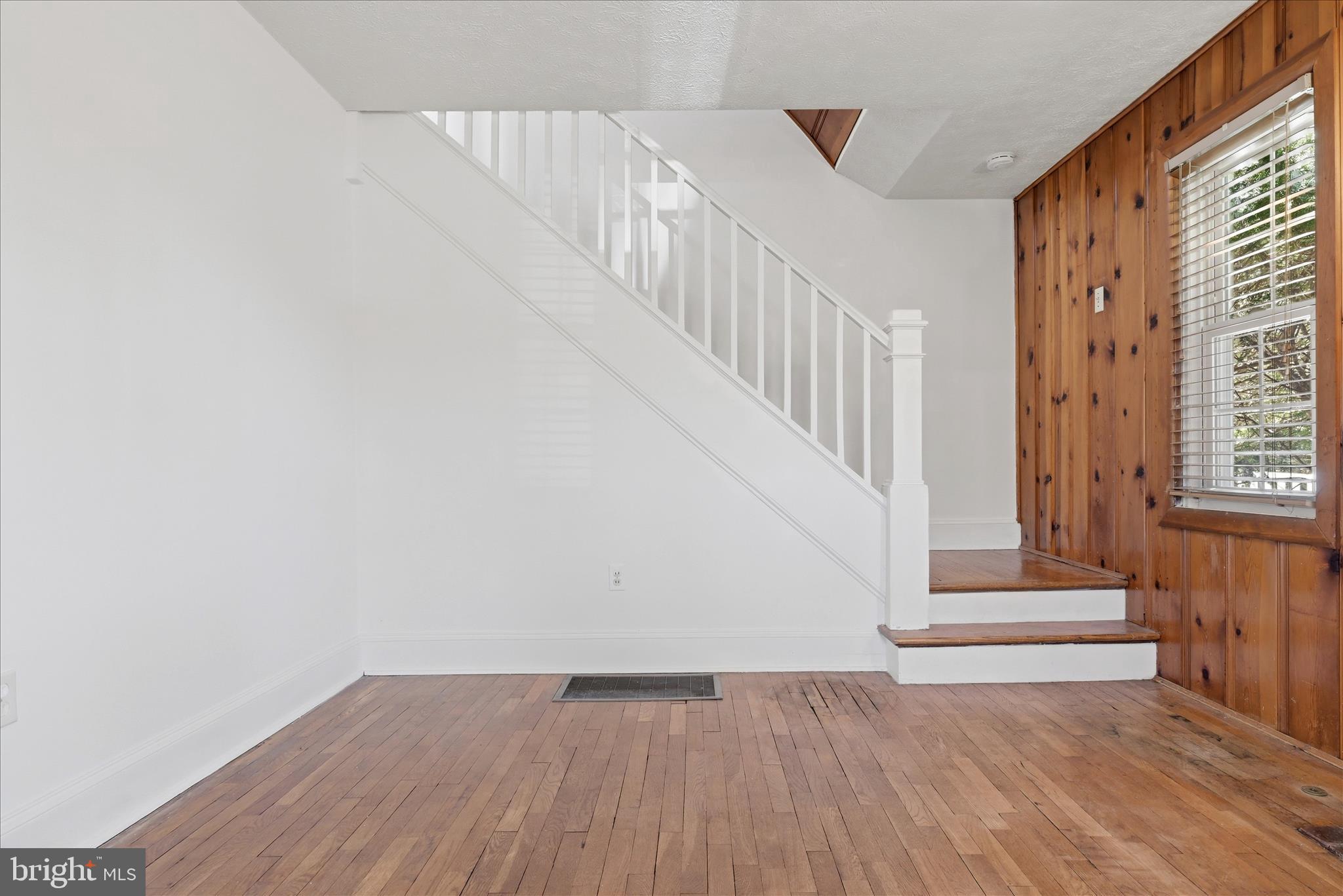 510 North Pleasant Valley Road Winchester, VA 22601 - Photo 32 of 63 a view of entryway with wooden floor