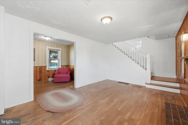 $320,000 | 510 North Pleasant Valley Road, Winchester, VA 22601