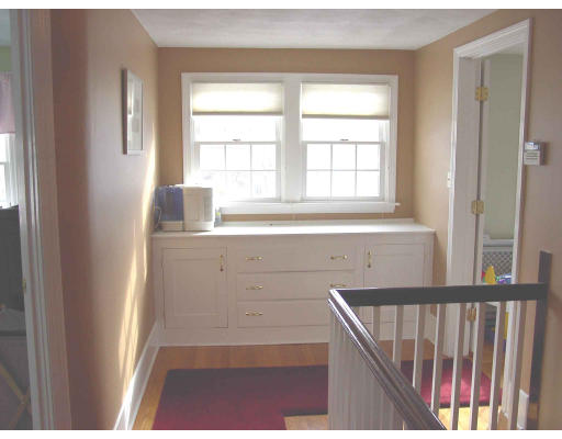42 Whitney Road Medford, MA 02155 - Photo 6 of 13 Gallery Image 6