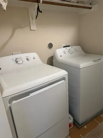 $2,400 | 2706 Painted Sunrise Trail, Houston, TX 77045