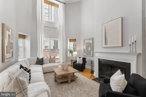 $575,000 | 1903 Spruce Street, Unit 3E, Philadelphia, PA 19103
