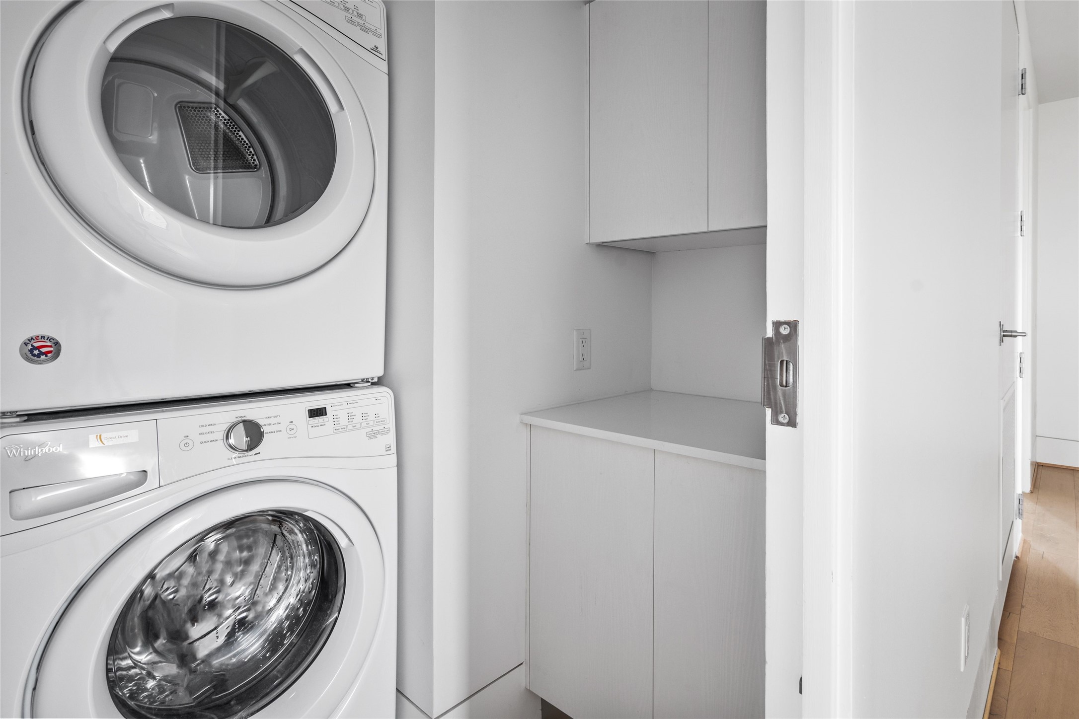 2406 Tangley Street, Unit 200 Houston, TX 77005 - Photo 19 of 20 a utility room with dryer and washer