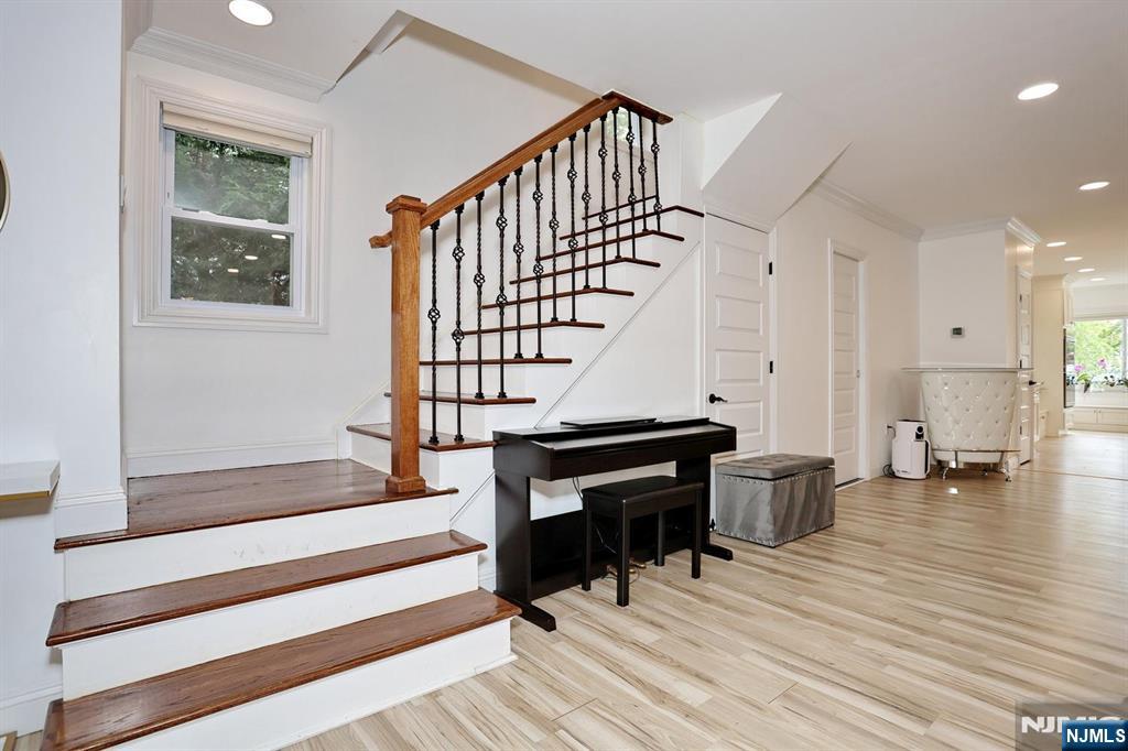 169 Woodward Avenue Rutherford, NJ 07070 - Photo 14 of 32