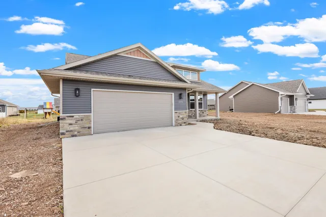 $479,900 | 3105 Toad Island Trail, De Pere, WI 54115