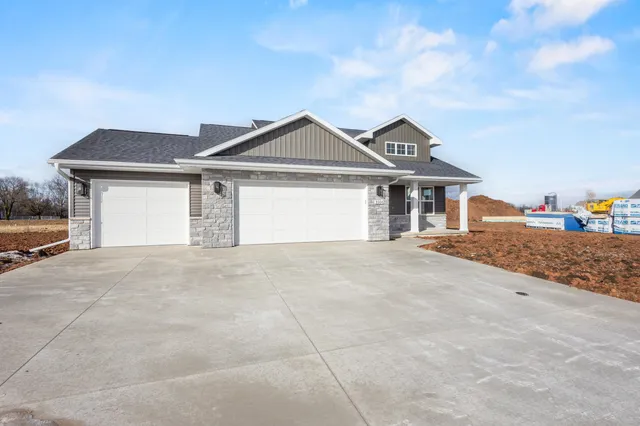 $479,900 | 3105 Toad Island Trail, De Pere, WI 54115