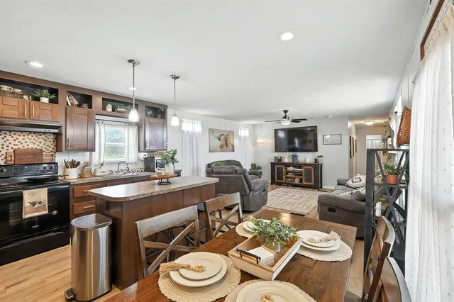 $264,900 | 243 County Road 4851, Newark, TX 76071