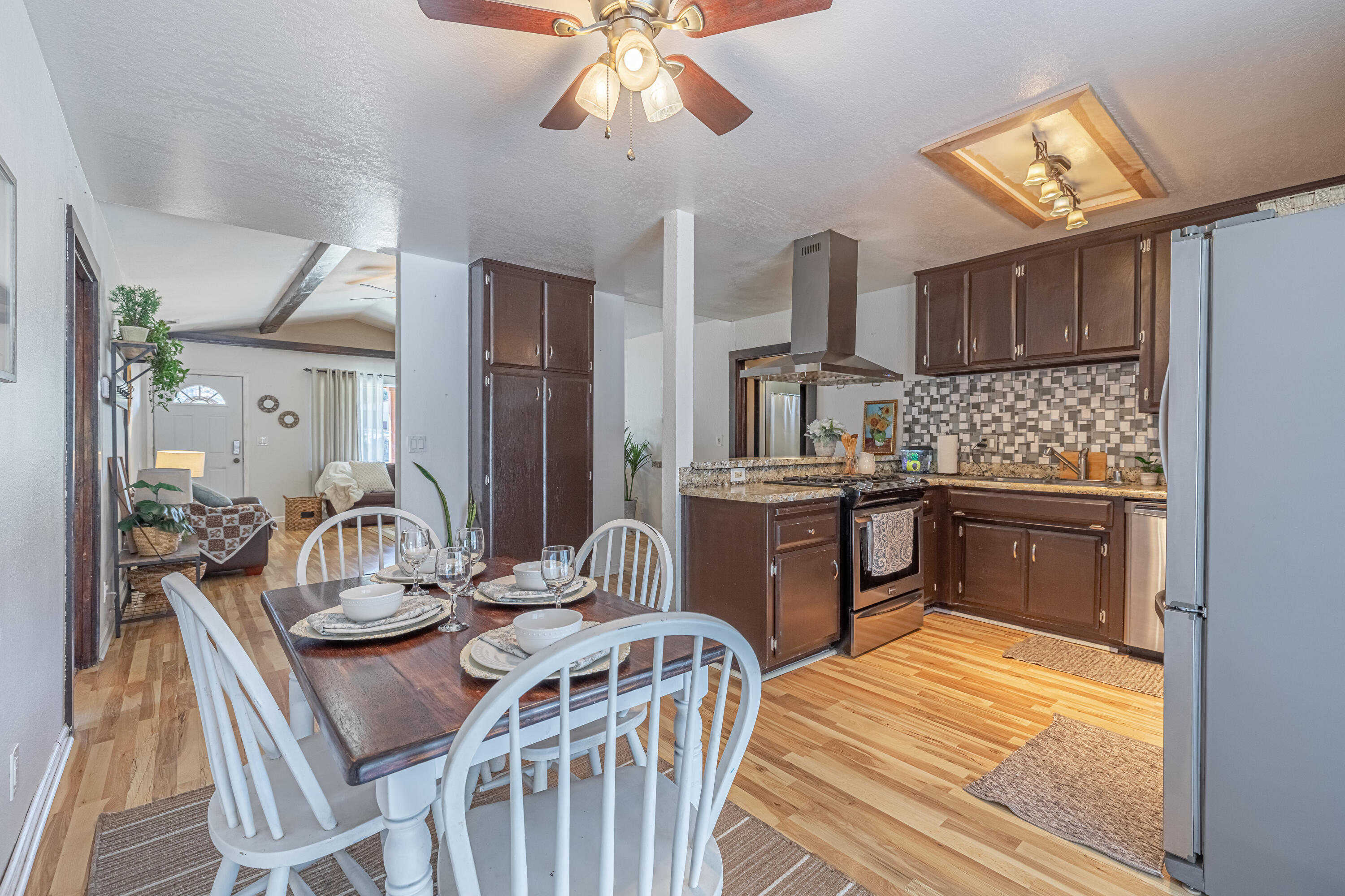 30501 South Lower Valley Road Tehachapi, CA 93561 - Photo 11 of 32 JMY_8210-HDR