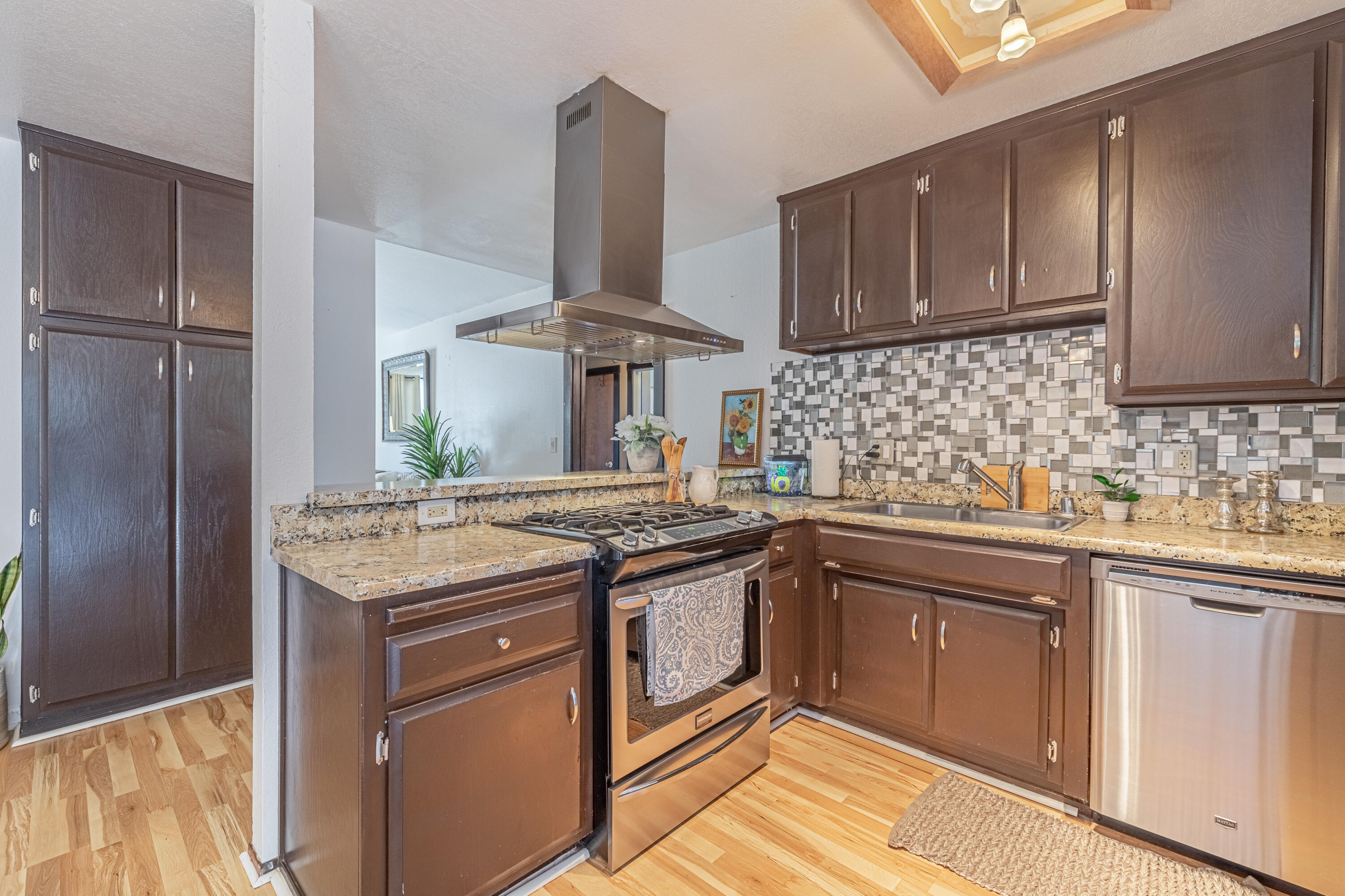 30501 South Lower Valley Road Tehachapi, CA 93561 - Photo 12 of 32 JMY_8217-HDR