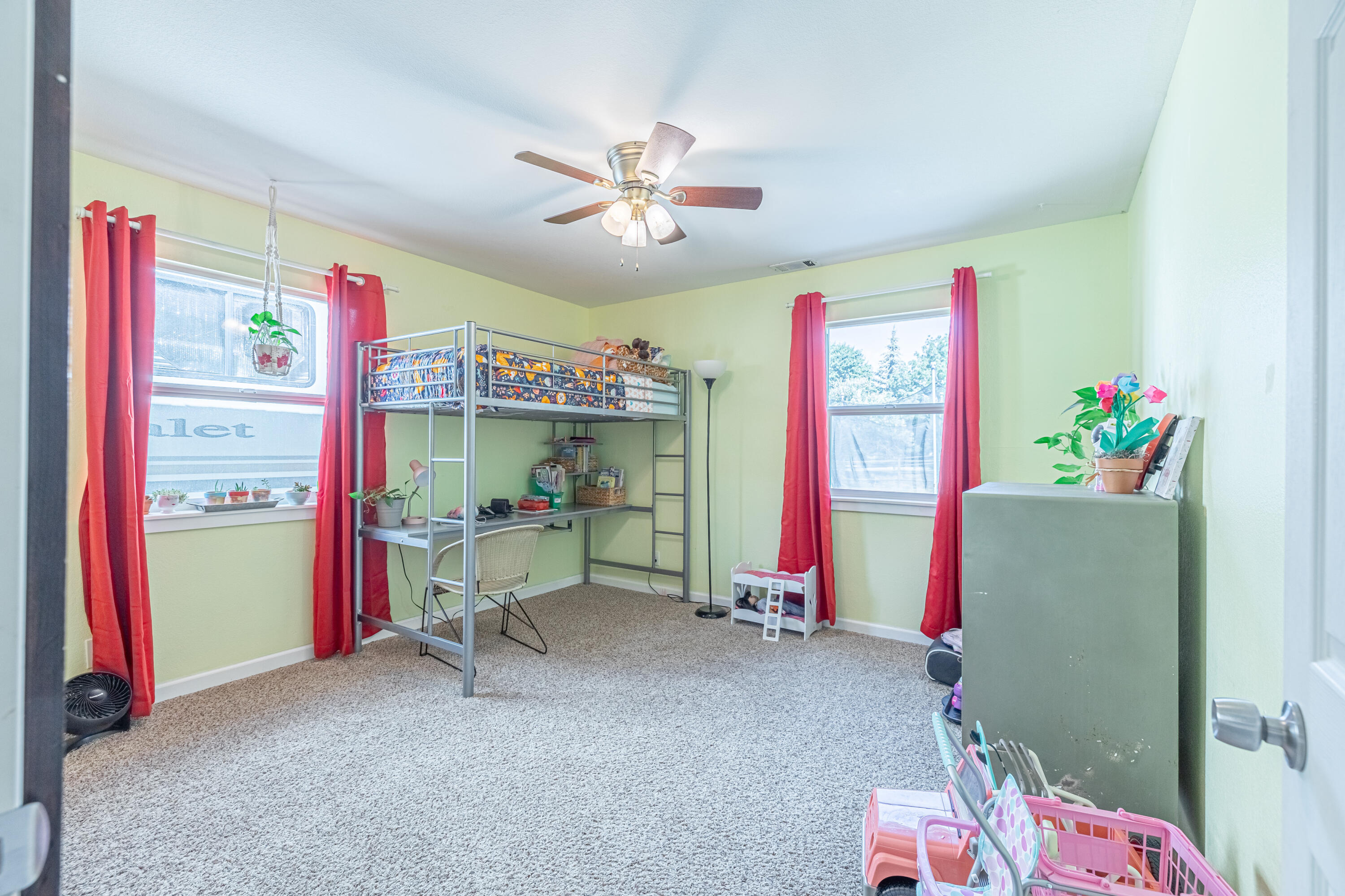 30501 South Lower Valley Road Tehachapi, CA 93561 - Photo 14 of 32 JMY_8231-HDR