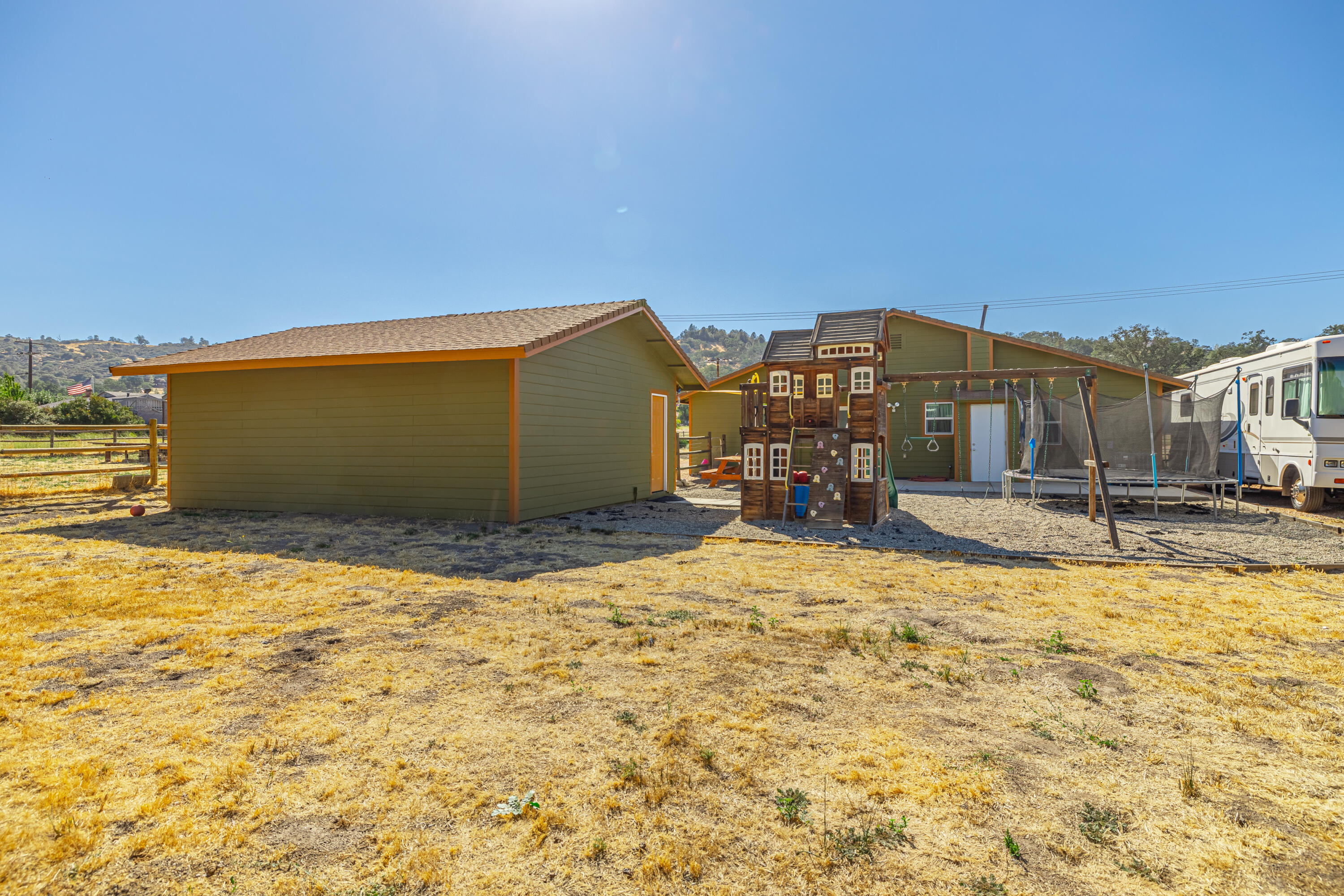 30501 South Lower Valley Road Tehachapi, CA 93561 - Photo 30 of 32 JMY_8343-HDR