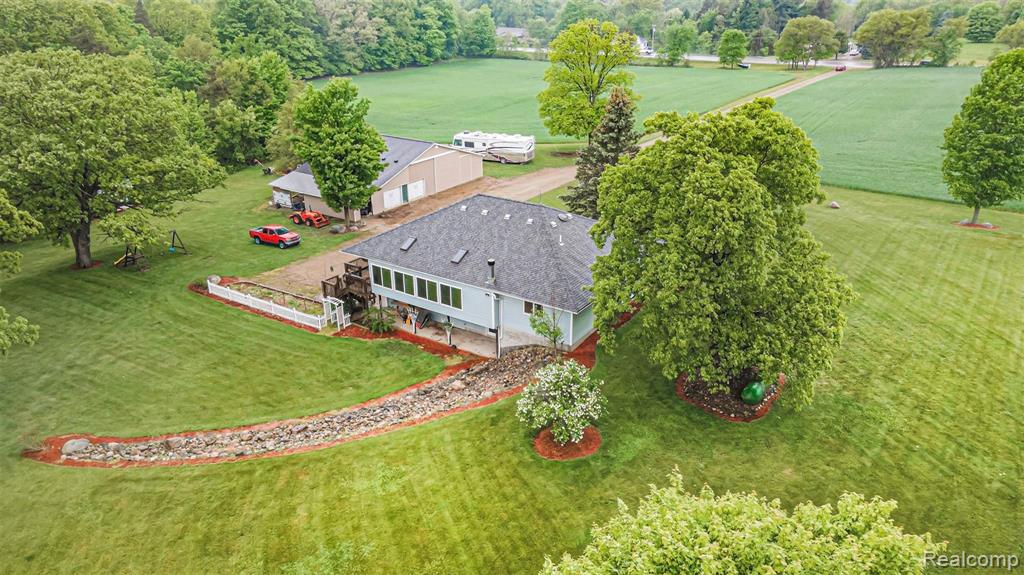 2914 North Lapeer Road Lapeer, MI 48446 - Photo 7 of 44