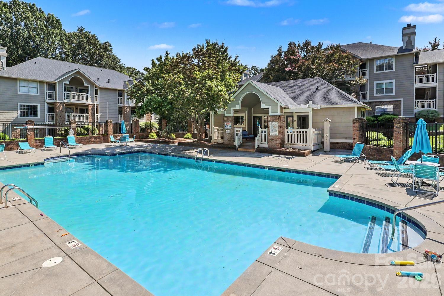 5009 Sharon Road, Unit I Charlotte, NC 28210 - Photo 30 of 36 Gallery Image 30