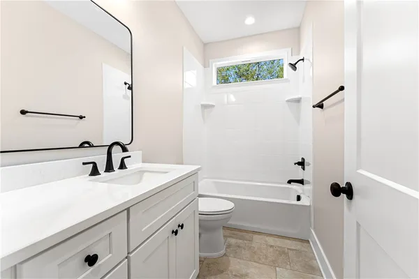 $799,998 | 494 Quiet Pne Road, Seneca, SC 29672