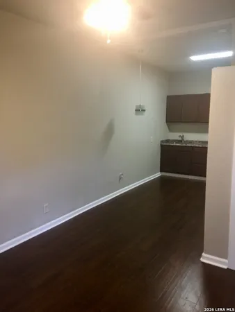 $740 | 2011 South San Jacinto Street, San Antonio, TX 78207