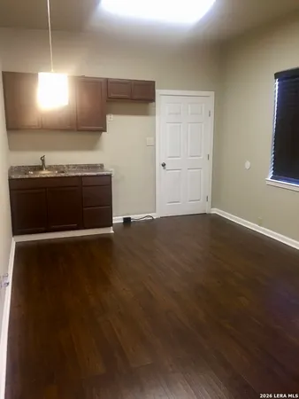 $740 | 2011 South San Jacinto Street, San Antonio, TX 78207