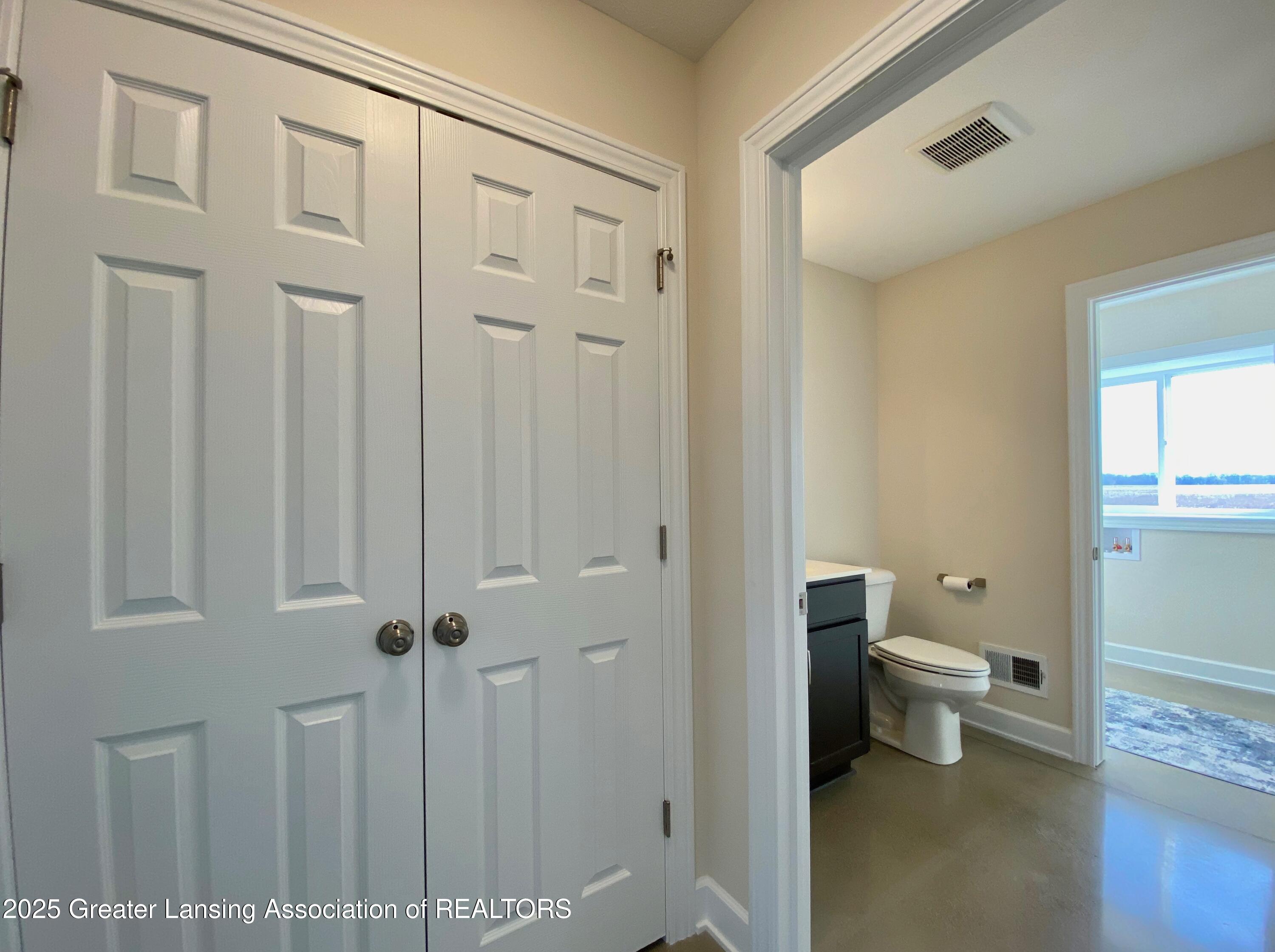2491 West Price Road St. Johns, MI 48879 - Photo 16 of 52 IMG_8305