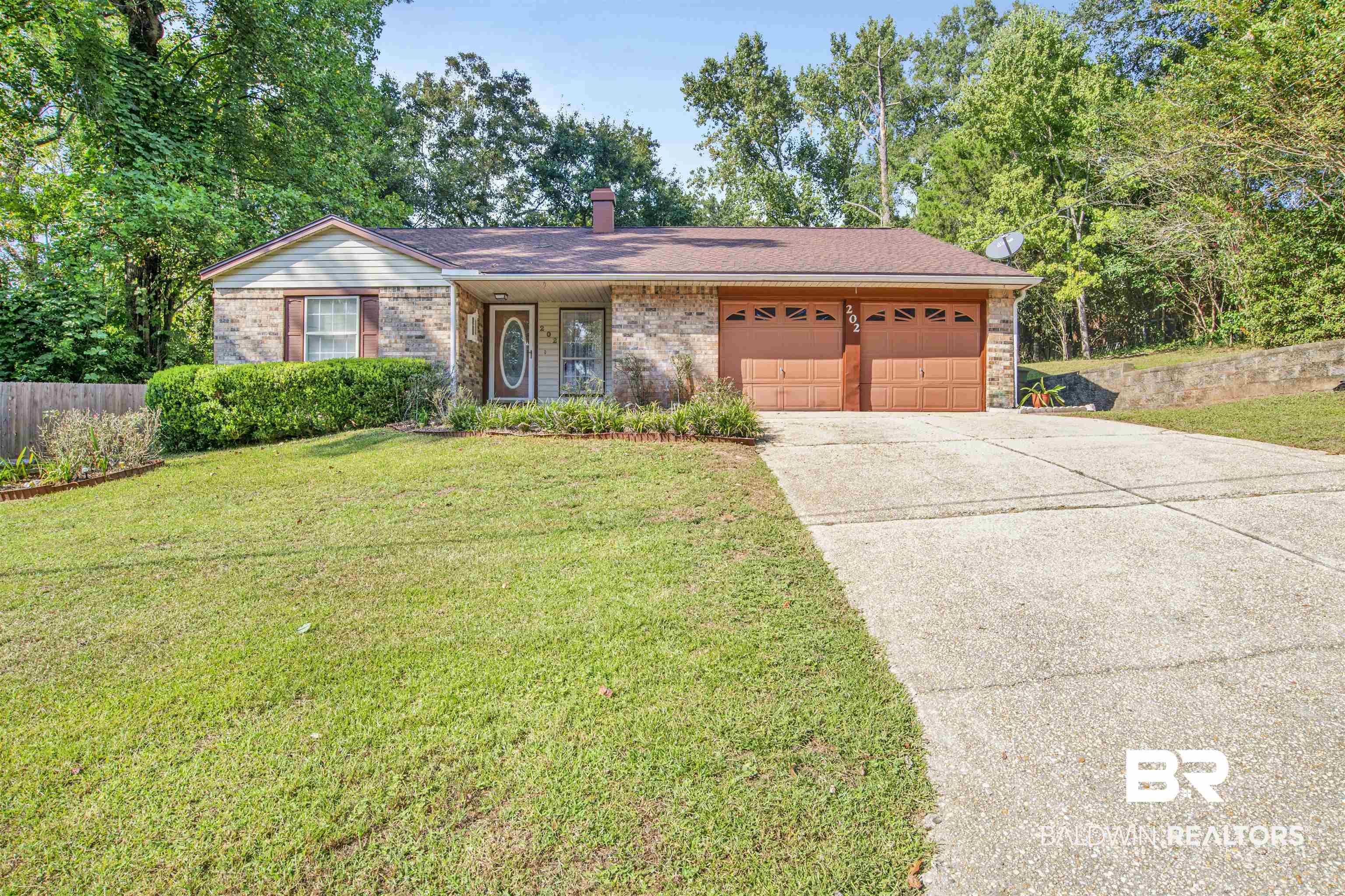 202 Lakeview Loop Daphne, AL 36526 - Photo 1 of 19