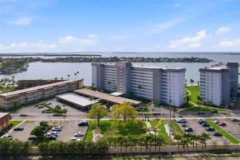 $325,000 | 5108 Brittany Drive South, Unit 1006, St. Petersburg, FL 33715