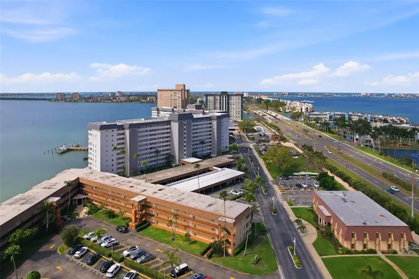 $315,000 | 5108 Brittany Drive South, Unit 1006, St. Petersburg, FL 33715