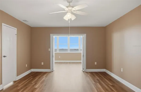 $315,000 | 5108 Brittany Drive South, Unit 1006, St. Petersburg, FL 33715