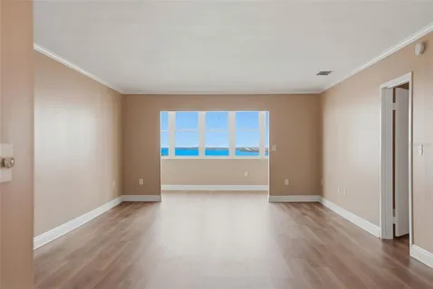 $325,000 | 5108 Brittany Drive South, Unit 1006, St. Petersburg, FL 33715