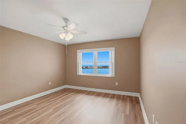 $315,000 | 5108 Brittany Drive South, Unit 1006, St. Petersburg, FL 33715