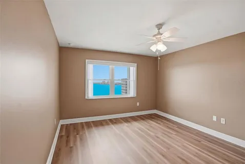 $325,000 | 5108 Brittany Drive South, Unit 1006, St. Petersburg, FL 33715