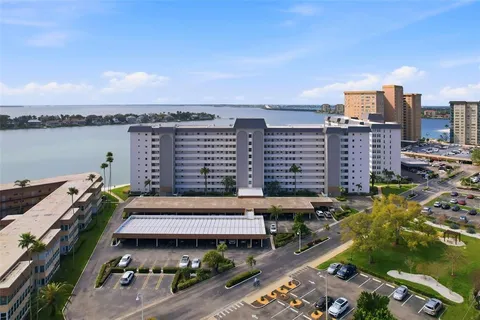 $325,000 | 5108 Brittany Drive South, Unit 1006, St. Petersburg, FL 33715