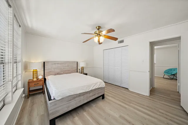 $279,000 | 31 Dolphin Street, Bayou Vista, TX 77563