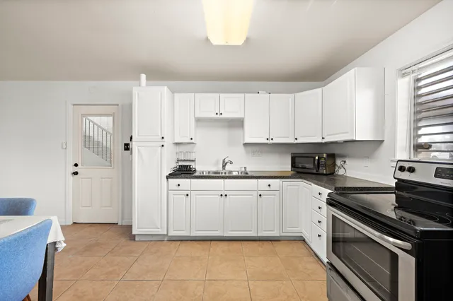 $279,000 | 31 Dolphin Street, Bayou Vista, TX 77563