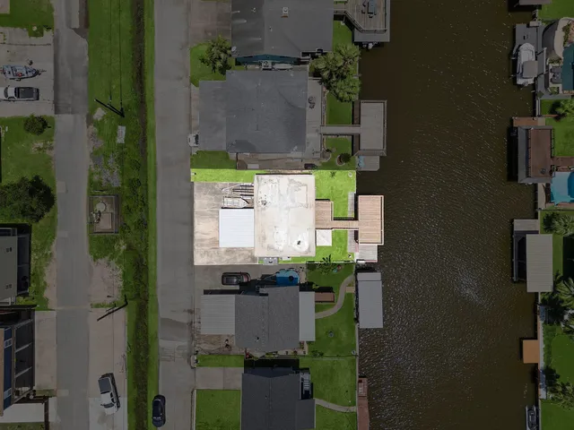 $279,000 | 31 Dolphin Street, Bayou Vista, TX 77563