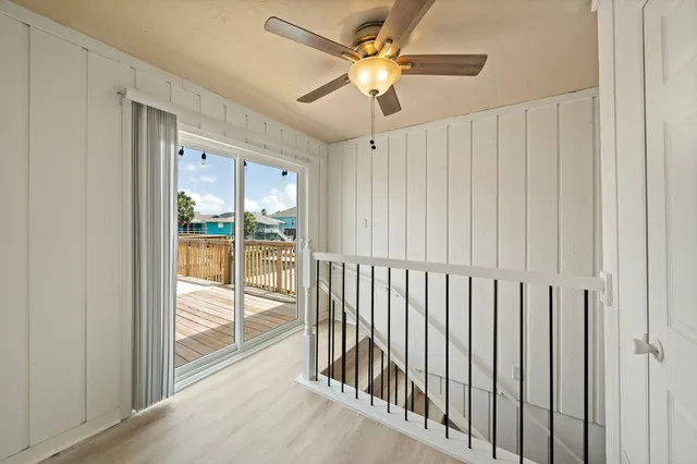 $279,000 | 31 Dolphin Street, Bayou Vista, TX 77563