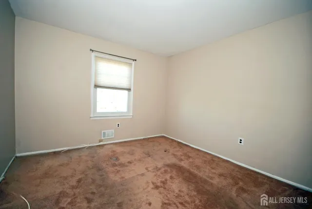 $3,300 | 7 Gardenia Court, Sayreville, NJ 08872