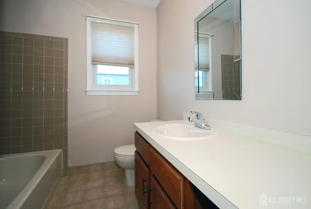 $3,300 | 7 Gardenia Court, Sayreville, NJ 08872